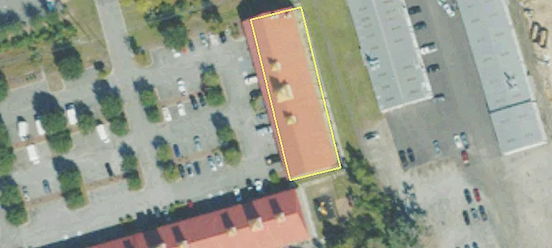 Automotive Service Facility with Service Bays