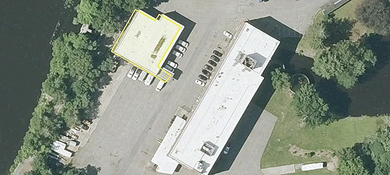 High-Ceiling Flex Space with Freight Elevator