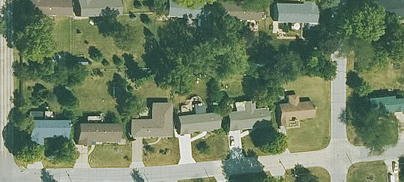 Corner Flex Building with Storage