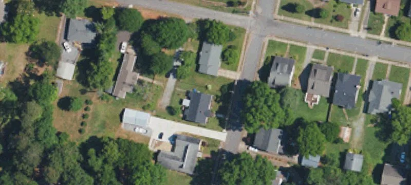 Renovated Duplex With Separate Utilities