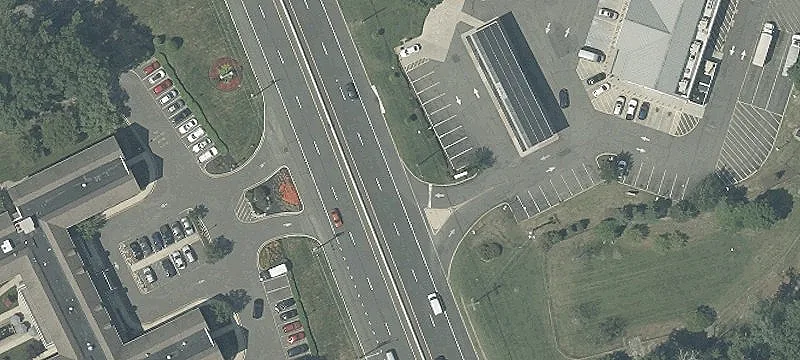 High-Traffic Retail Center Space