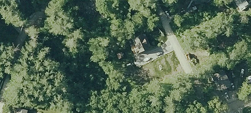 Waterfront Lot Near Emerald Lake