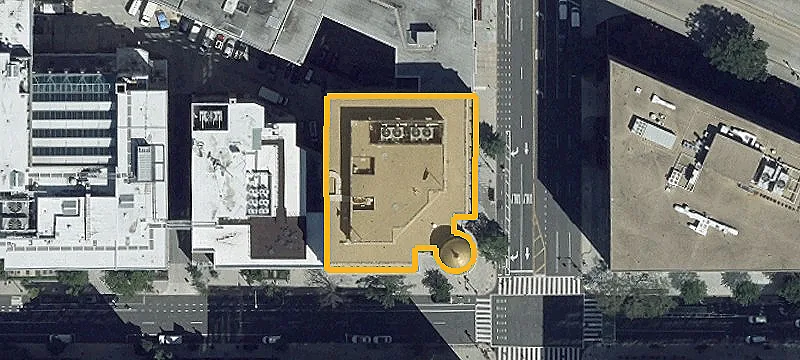 Class A Corner-Lot Office Building