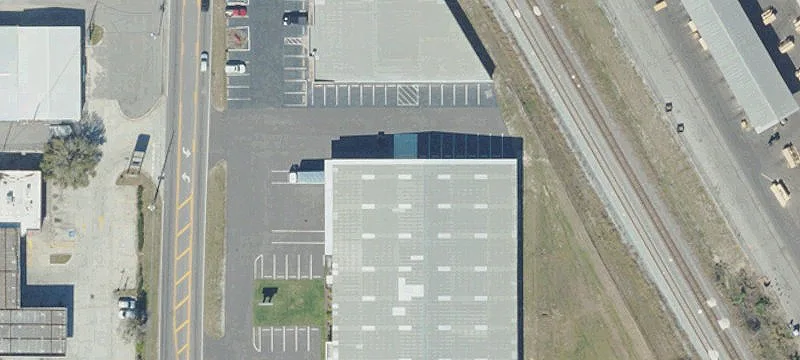 Self-Storage Unit with Auto-Sensor AC