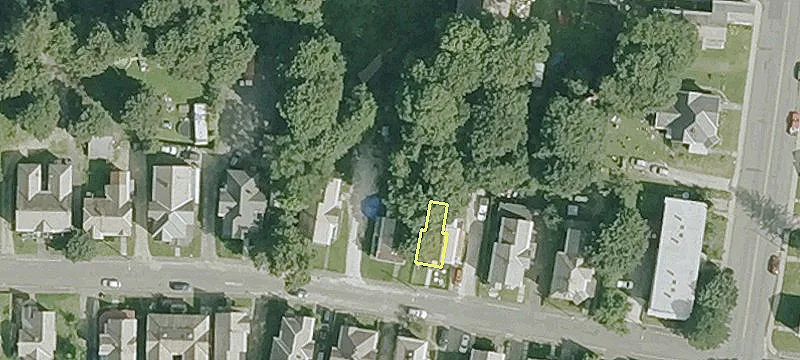 3BR/1BA Duplex Ready for Renovation