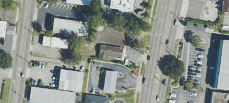 Freestanding Retail Building with Adjacent Lot
