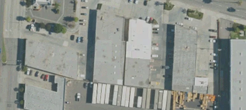 Multi-Tenant Warehouse Suite with Ground Door