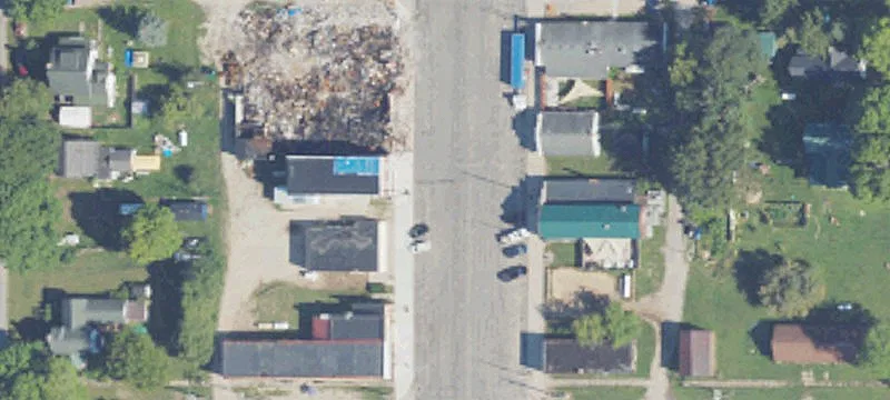 Storefront Live-Work with Residential Quarters