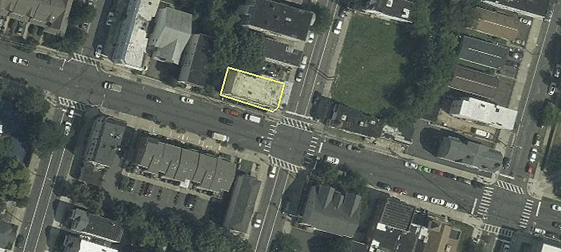 Mixed-Use Quadplex with Convenience Store
