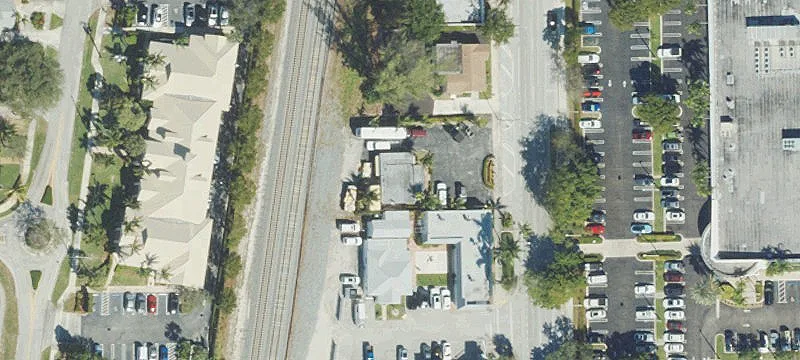 Standalone Retail/Office Building