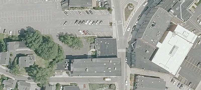 Mixed-Use Office and Retail Building