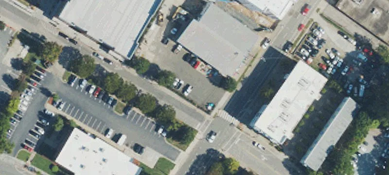 Retail Building with Basement Access