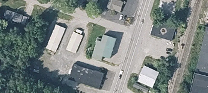 Multi-Use Flex Building with 14-Foot Ceilings
