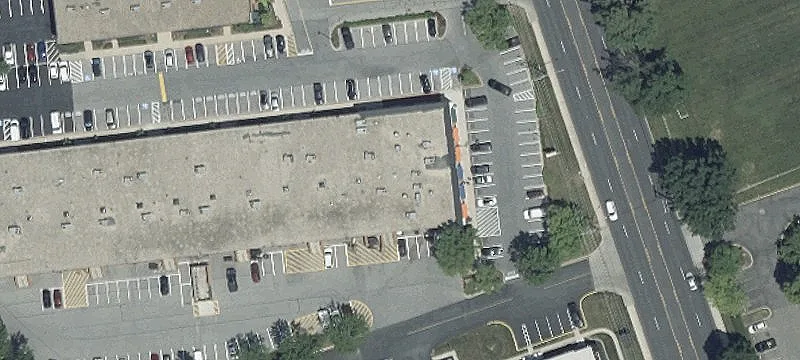 Flex-Retail Center with Brick Construction
