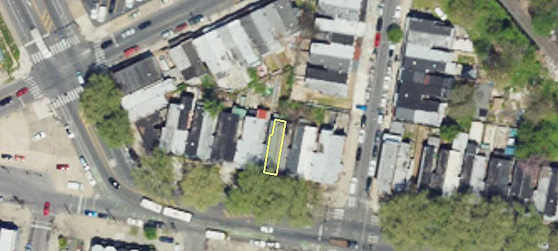 Live-Work Building with Conference Room