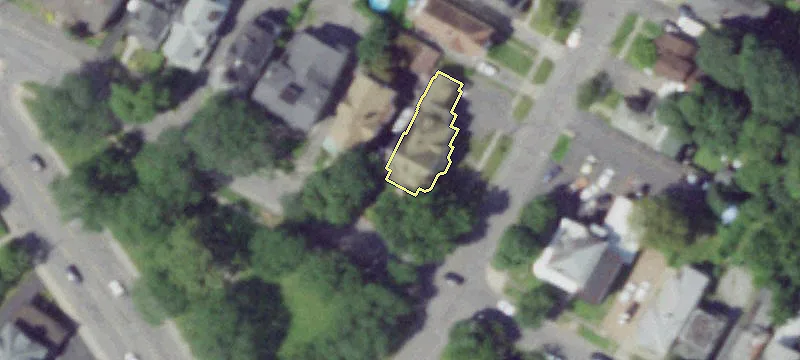 11-Unit Corner One-Bedroom Building