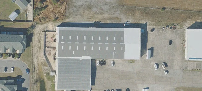 Open Warehouse with 14-Foot Ceilings
