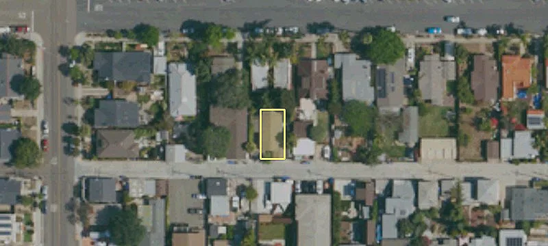 Craftsman Home with Two Casitas