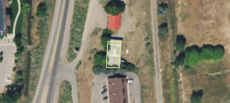 Insulated Warehouse with Overhead Door