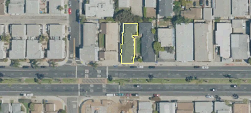 Bungalow-Style Triplex Opportunity