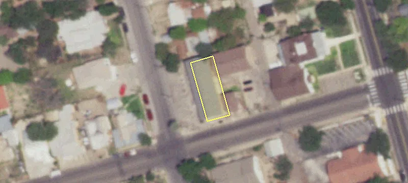 10-Unit Apartment Building