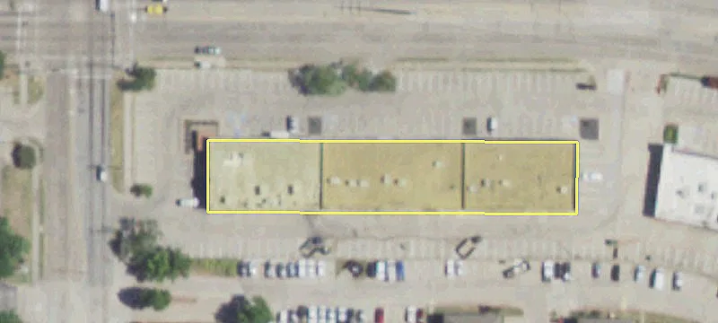 Restaurant Space in Retail Corridor