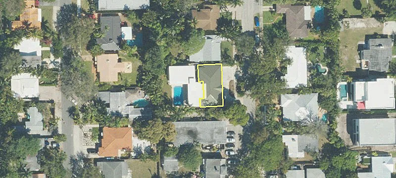Renovated Duplex with Backyard Amenities