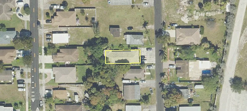 3/2 Duplex with Fenced Yard