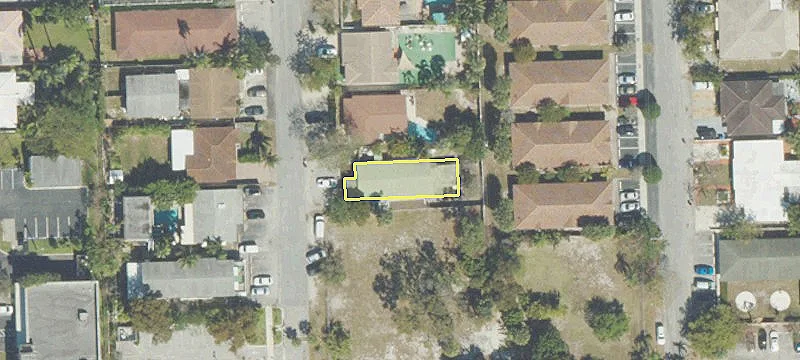 Fully Leased Retail & Restaurant Building