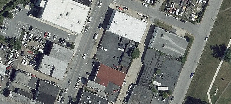 C4 Auto Service Shop with Apartments