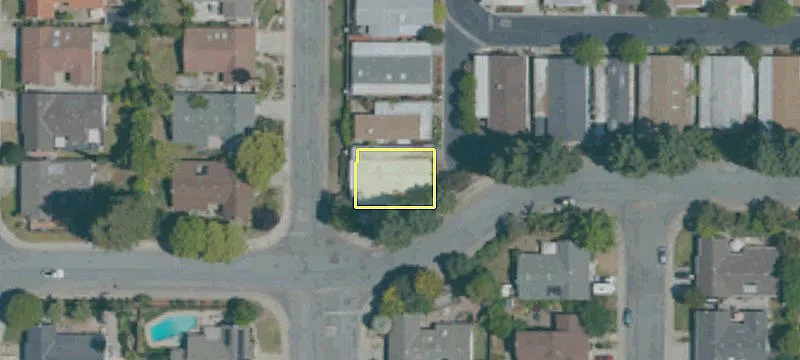 2-Bedroom Condo with Covered Patio