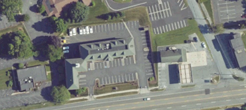 Single-Tenant Office Building