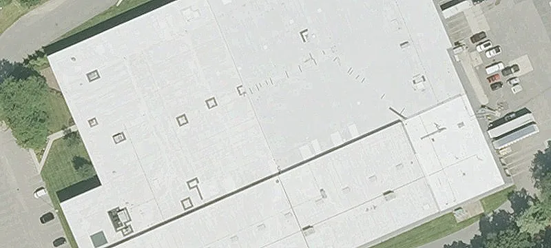 Warehouse with Multiple Tailboard Docks