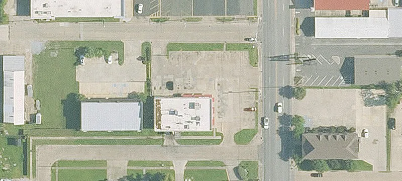 Retail Building in Shopping Center