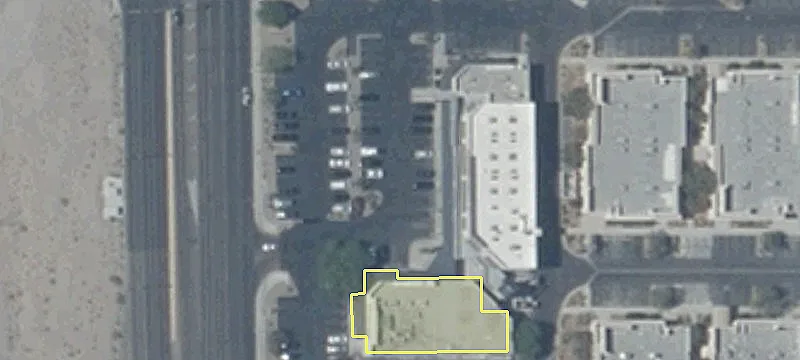 Retail Pylon-Visible Suite