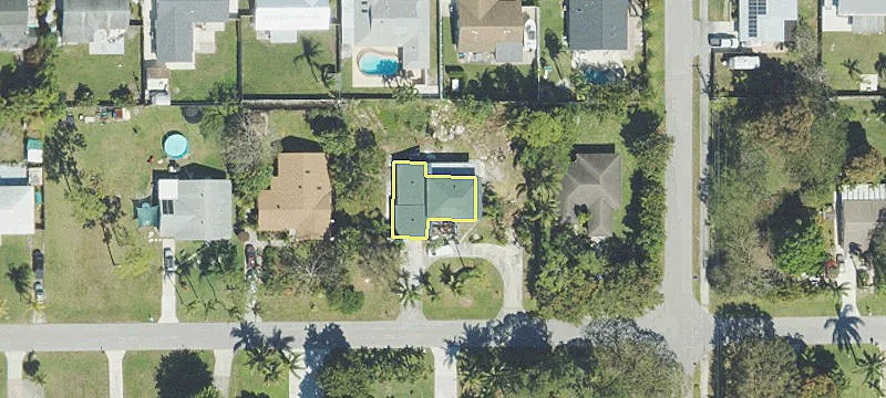 Duplex Estate with Private Entrances