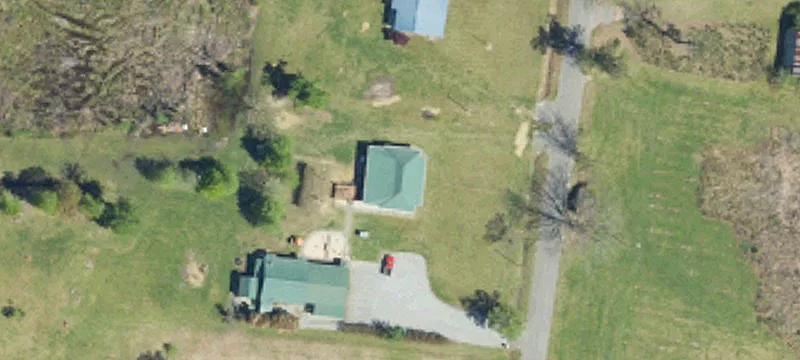 Hobby Farm Acreage with Private Drive