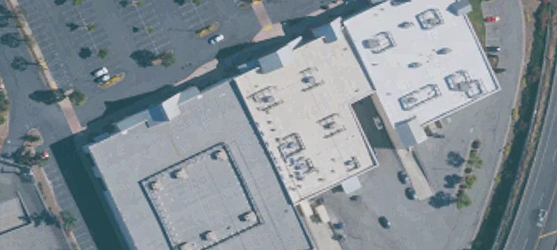 100% Leased Multi-Tenant Shopping Center
