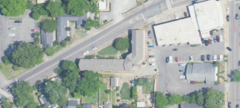 Retail/Office Space at Lighted Intersection