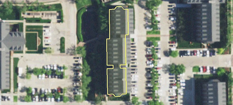 Office Building with Large Floor Plates