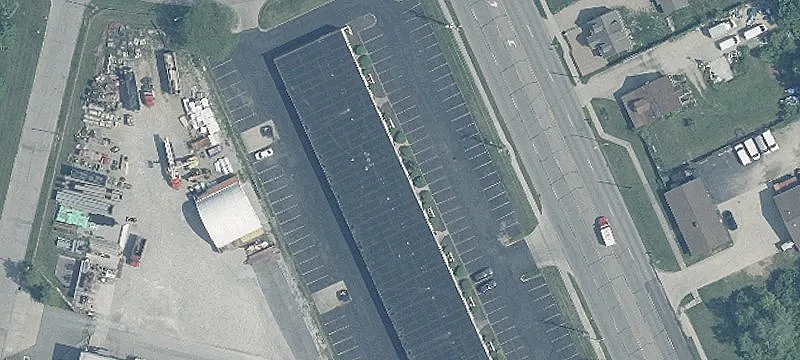 Industrial Flex Units with Overhead Doors