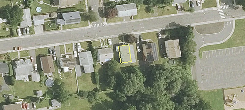 Duplex with 3 Bedrooms per Unit