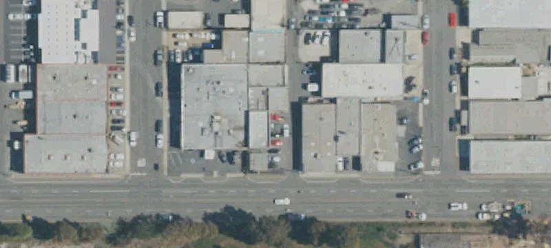 Turnkey Flex Industrial Facility with Roll-Ups