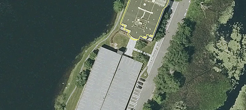 Lakeside Office and Coworking Suite