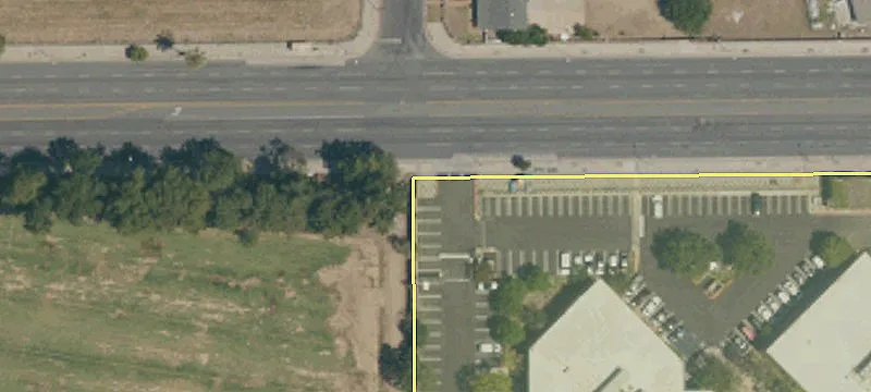 Single-Tenant Office Unit