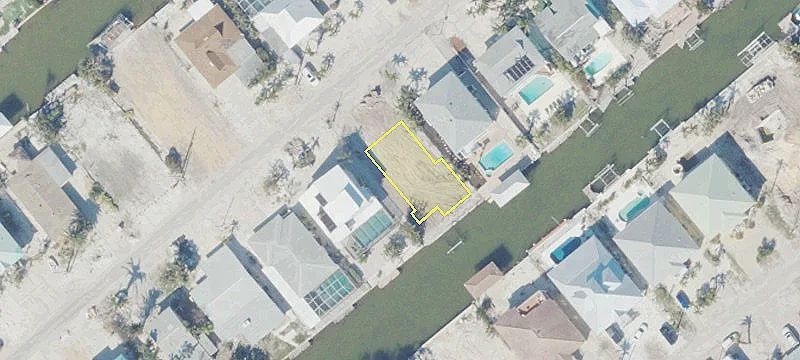 Canal-Front Waterfront Land with Gulf Access