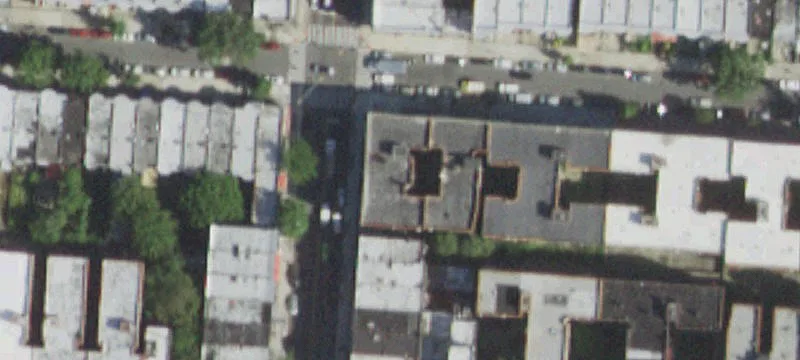 One-Story Garage Warehouse