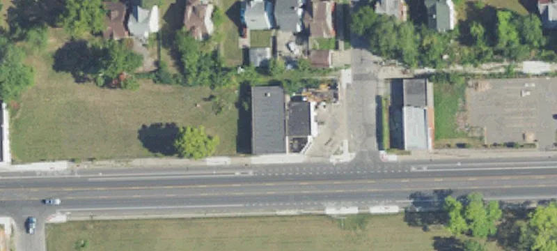 Zoned Warehouse with Three Overhead Doors