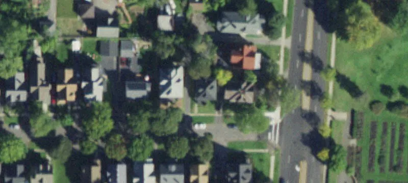 Duplex with Vacant Lower Unit