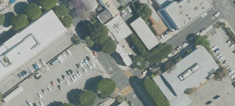 Creative Office Building with Sale-Leaseback